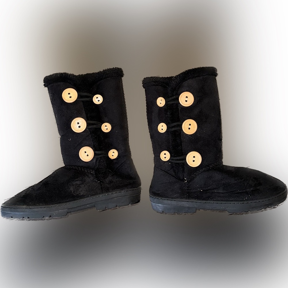 Black winter fur boots Size L (9/10)